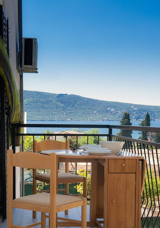 Apartments Lena Herceg Novi Bagian luar foto